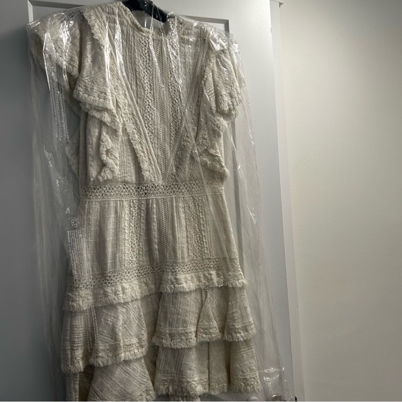 NWT Alice + Olivia Bea tiered ruffle dress size 4 - Picture 5 of 12